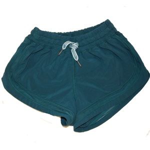 Lululemon Make a Move shorts